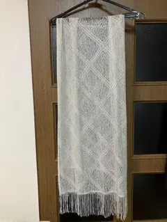 銀色ラメ入りホワイト フリンジ付きストール