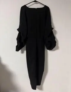 ZARA ブラック Vネック ワンピース