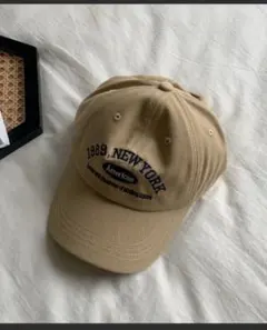MANGROVE 1989刺繍キャップ　ベージュベースボールキャップ