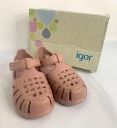 Item thumbnail for item 8295febb-5ba2-4dd8-af53-74aa6308614e