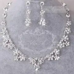 イヤリング/ピアス＆ネックレス✿高品質2点セットブライダル花ウェディング新品