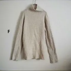 ベージュ リブ編み ハイネックニットセーター 長袖 無地 F シンプル