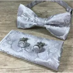 蝶ネクタイ カフス　チーフ 3点セット ペイズリー 結婚式　シルバー　ワンタッチ
