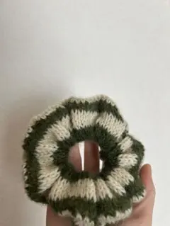 シュシュ ヘアアクセサリー ハンドメイド 編み物 ボーダー