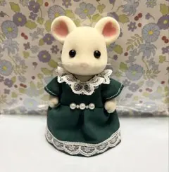 シルバニア　お母さん　服【パールベルトのグリーンレースワンピ】