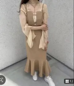ベージュ キャミワンピース フレアスカート JUNOAH