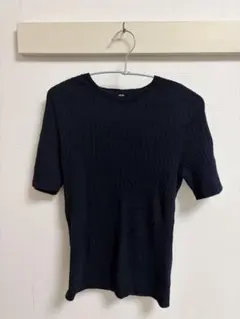 ユニクロ　トップス