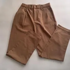 リプシム　キャメル タック入り　カジュアルパンツ