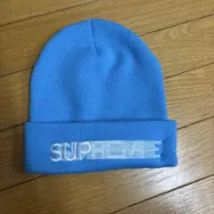 Supreme ニット帽 青色 ロゴ入り