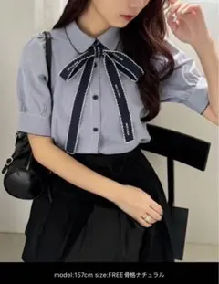 NICE CLAUP ロゴボウタイレースブラウス