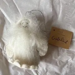 羊毛フェルト 人形 ホワイト