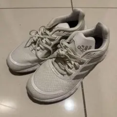 美品！adidas ホワイト スニーカー 上履き 体育館履き23