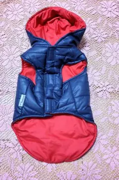 犬服 フード付きネイビー赤キルティング Mサイズ ドッグウェア 防寒 暖かい