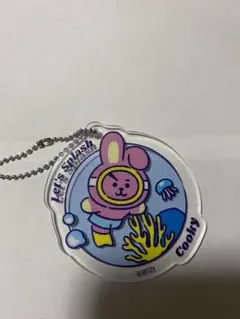 BT21 ファミマアクリルキーホルダー　COOKY