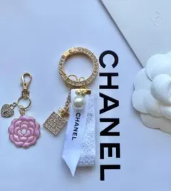 CHANEL _2026_限定_カメリアチャーム ＆キーホルダー⭐︎カード　セット