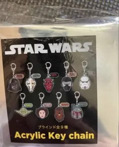 スターウォーズ 缶　パスポートカバー　キーチェーン　クリップ スターウォーズ 缶 パスポートカバー キーチェーン クリップ - メルカリ