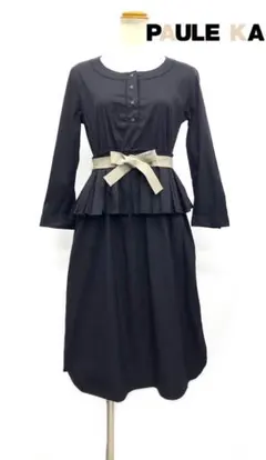 ポールカPAULEKAコットンワンピースペプラムプリーツフレアブラックリボン無地