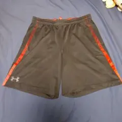 UNDER ARMOUR メンズ ハーフパンツ ブラック XLのサムネイル