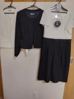 美品！お買い得！大きいサイズ 豪華セレモニースーツ 4点セット17号（白・紺色）