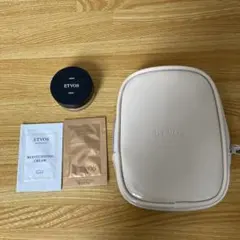 ETVOS マットスムース ミネラルファンデーション SPF30 PA ++
