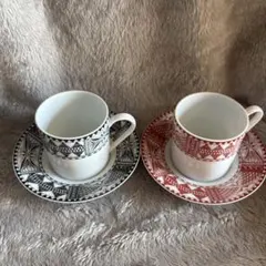 デミタスカップセット 黒と赤 幾何学模様