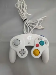 ニンテンドー ゲームキューブコントローラー スマブラホワイト wiiu