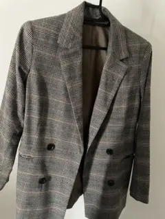 GU グレー系チェック ダブルブレスト テーラードジャケット　美品　Sサイズ