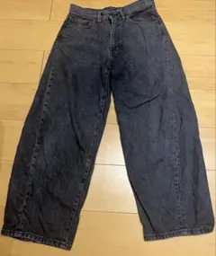 GU バレルレッグジーンズ　28 インチダークグレー