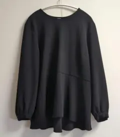 Elura 黒 長袖カットソーブラウス