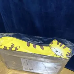 고양이 발톱, 잠자는 고양이, 갈색 호랑이
