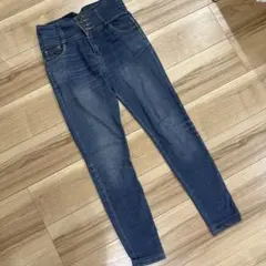 Item thumbnail for item 28282188-318f-4897-b628-e15c1957aca9