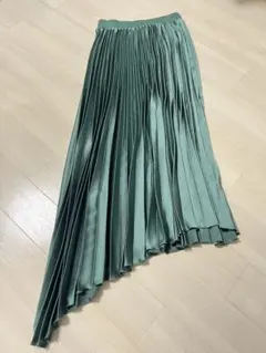 ZARA グリーン プリーツロングスカート XS
