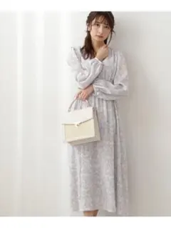 プロポーション フラワープリントフロントボタンワンピース