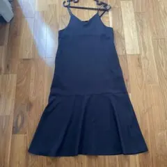 GU キャミワンピース フレア裾
