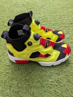 美品【Reebok】インスタポンプフューリー　シトロン　ウルトラニット