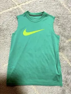 NIKE DRI-FIT ノースリーブ　Mサイズのサムネイル