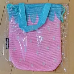 スタバ いちごポーチ　限定　2019年