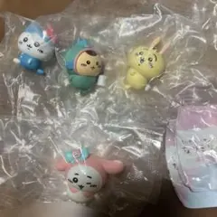 ちいかわ✖️サンリオキャラクターなりきりフィギュア4体セット