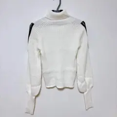 EMODA ホワイト タートルネック セーター