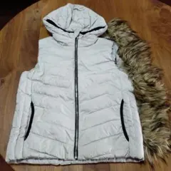 【美品】GAPダウンベストXXS日本のМ相当取り外し可能ファー付