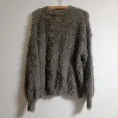 ANDREA & Co. シャギーニットセーター ゴールド系 M レディース - メルカリ