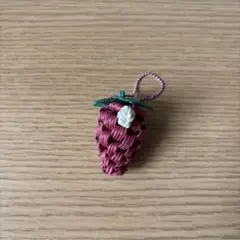 ハンドメイド いちご チャーム ストラップ