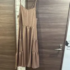 earth ピンクベージュ キャミワンピース ロング丈