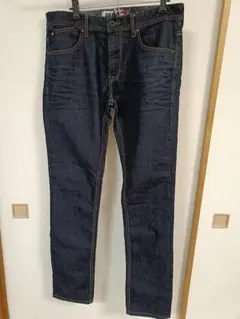 【美品】クイックシルバー　ジーンズ　デニムパンツ　32のサムネイル