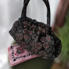 ANNA SUI ゴブラン織り がま口 ハンドバッグ 　おまけハンカチのサムネイル