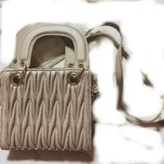 最終価格！アンミール　ノベルティ　ショルダーバックのサムネイル