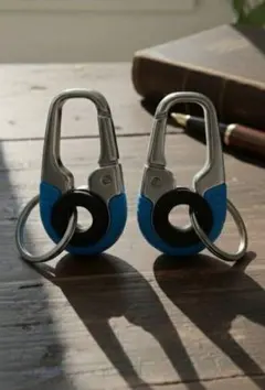 最先端デザイン【二個セット】 高耐久 青いカラビナ キーホルダーアウトドア・日常