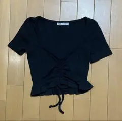 ZARA ブラック クロップドトップスのサムネイル