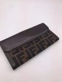 FENDI ズッカ フェンディ　長財布　正規品　FF柄　格安　即日配送