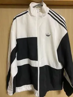 adidas　トラックジャケット　ホワイトブラック